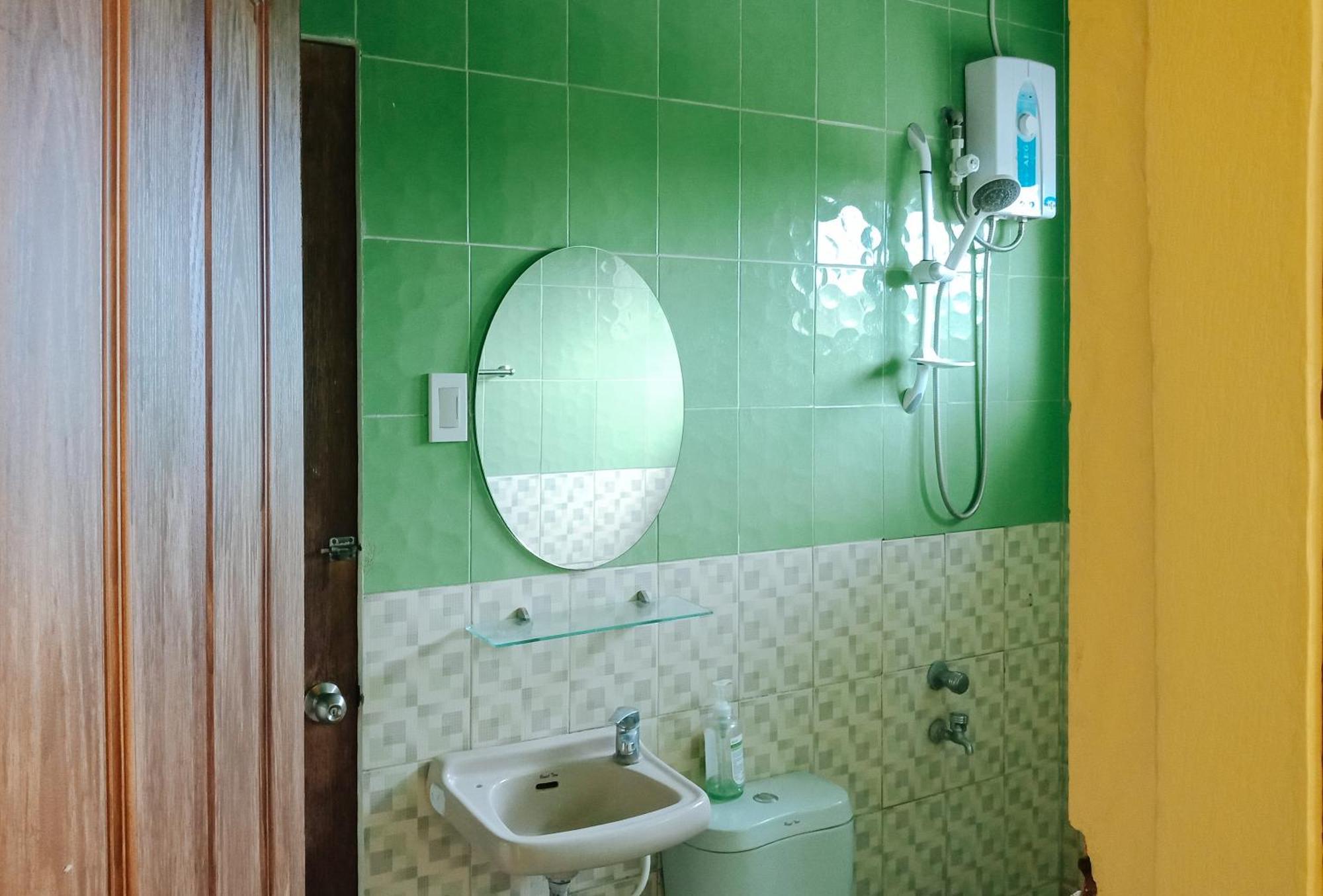 Villa Asuncion Country Inn And Resort Iloilo By Reddoorz Tigbauan Quarto foto